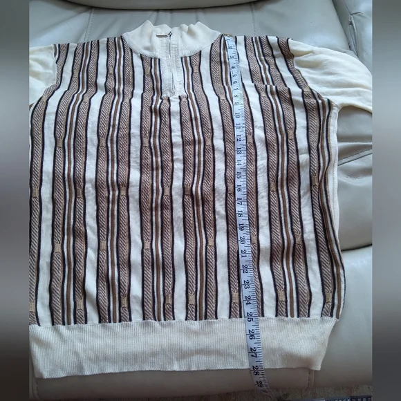 Vintage men's quarter zip cream brown color pullover Sweaters